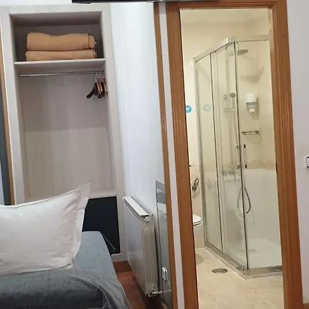 Hostal Las Fuentes (Adults Only) Madrid Exterior photo