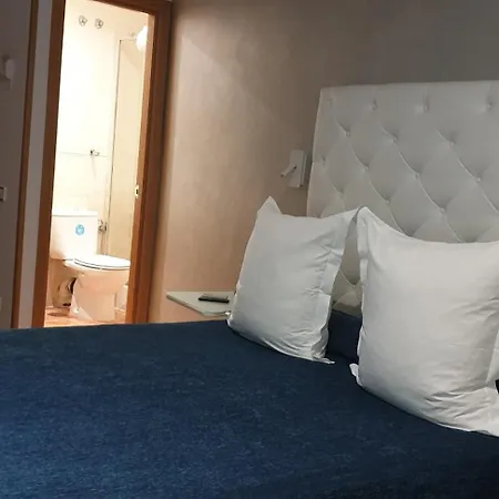 Hostal Las Fuentes (Adults Only) Madrid Exterior photo