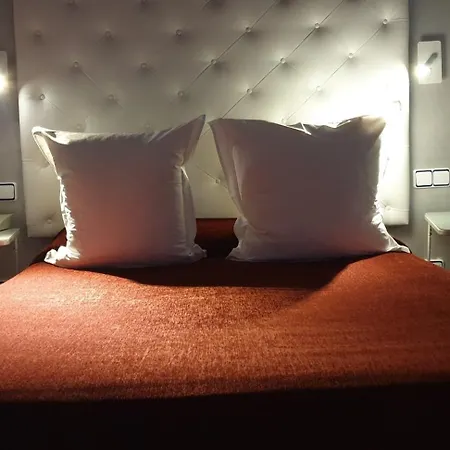 Hostal Las Fuentes (Adults Only) Madrid Exterior photo
