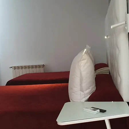 Hostal Las Fuentes (Adults Only) Madrid Exterior photo