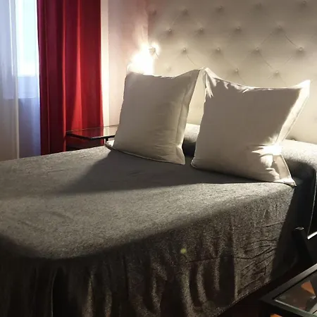 Hostal Las Fuentes (Adults Only) Madrid Exterior photo